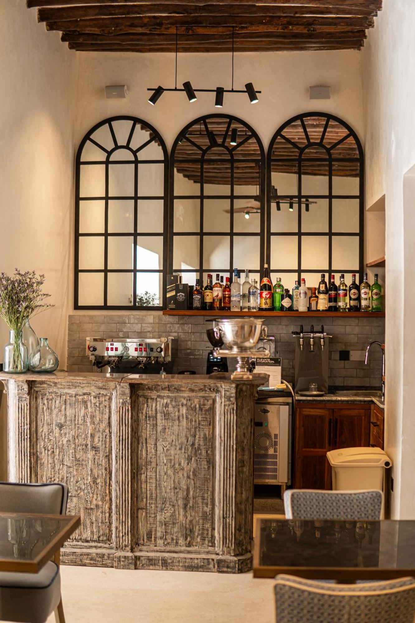 The Neela Boutique Hotel Stone Town Занзибар Экстерьер фото