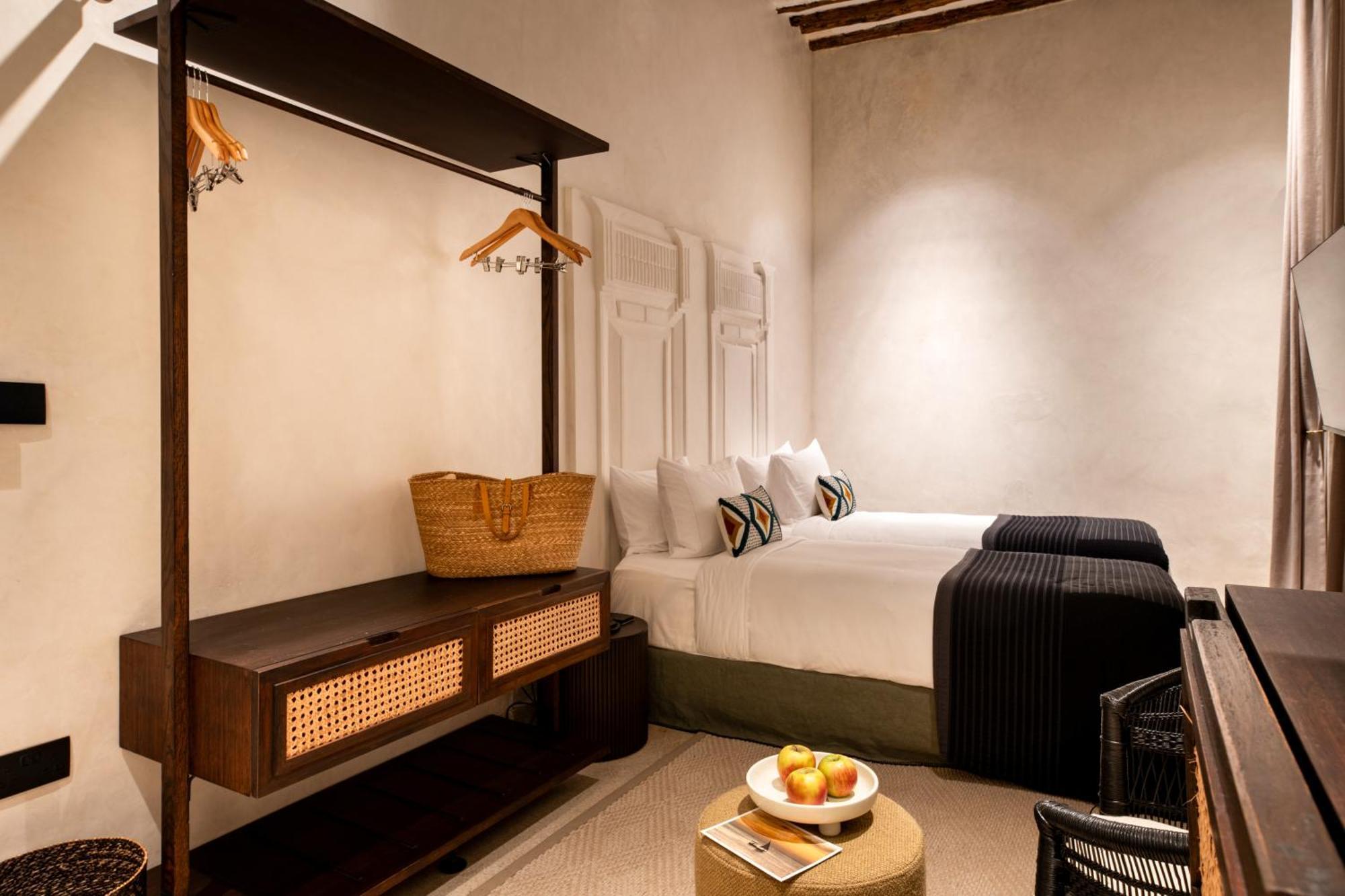 The Neela Boutique Hotel Stone Town Занзибар Экстерьер фото